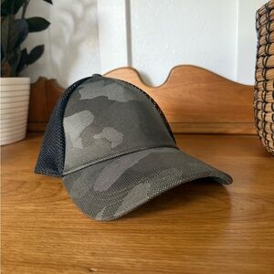 Lululemon Commission Hat